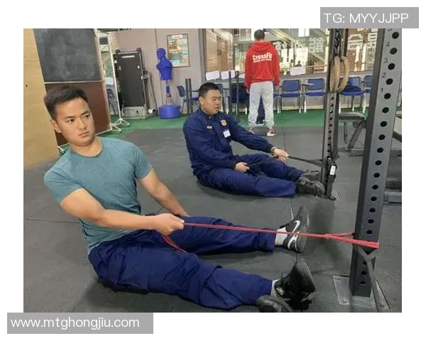 田径队冬训成果显著运动员状态提升为春季比赛奠定坚实基础