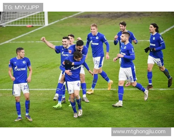 多特客负沙尔克，懊悔难挽主帅面临压力